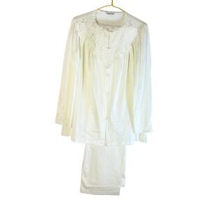 Vintage Vanity Fair Pajama Set Women’s Medium Made in USA Lace-Satin 70s 80s